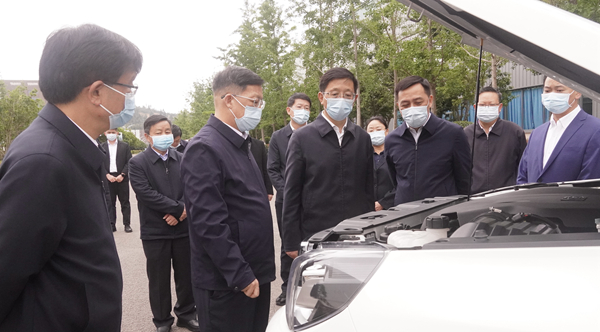 云南省委副书记、省长王予波带队到 伟德BETVlCTOR网页版动力开展调研